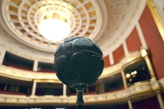 Microphone 360 Theatre